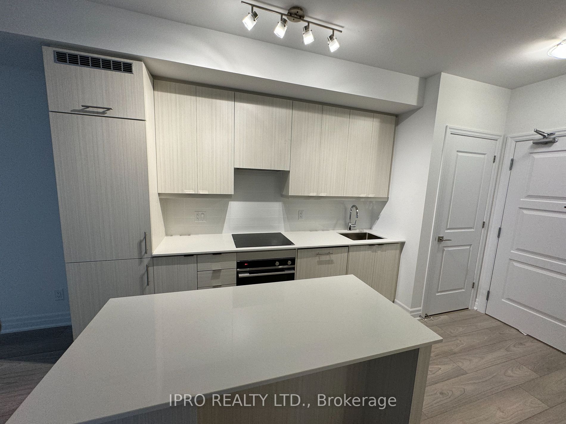 36 Elm Drive W #2303