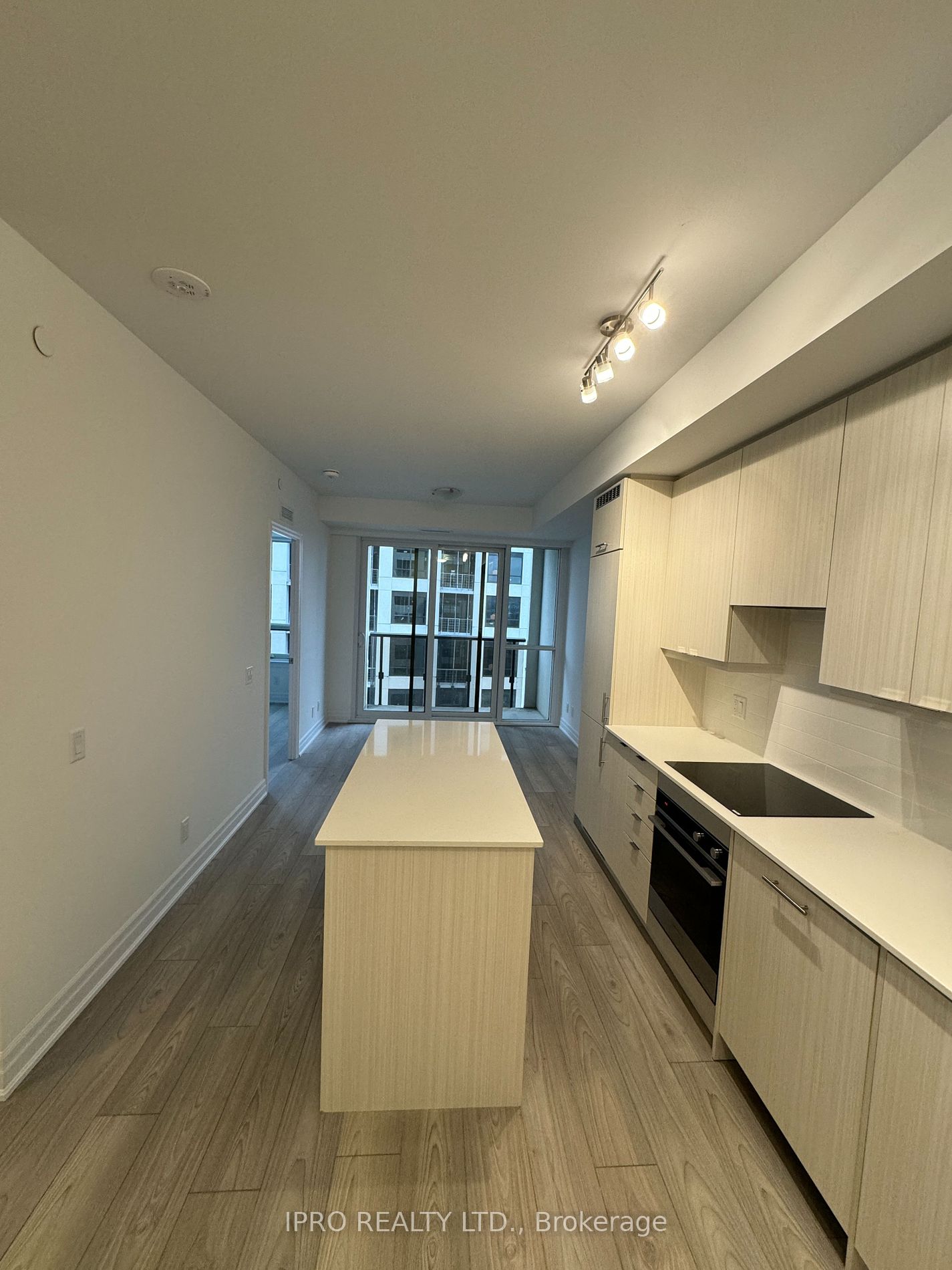 36 Elm Drive W #2303