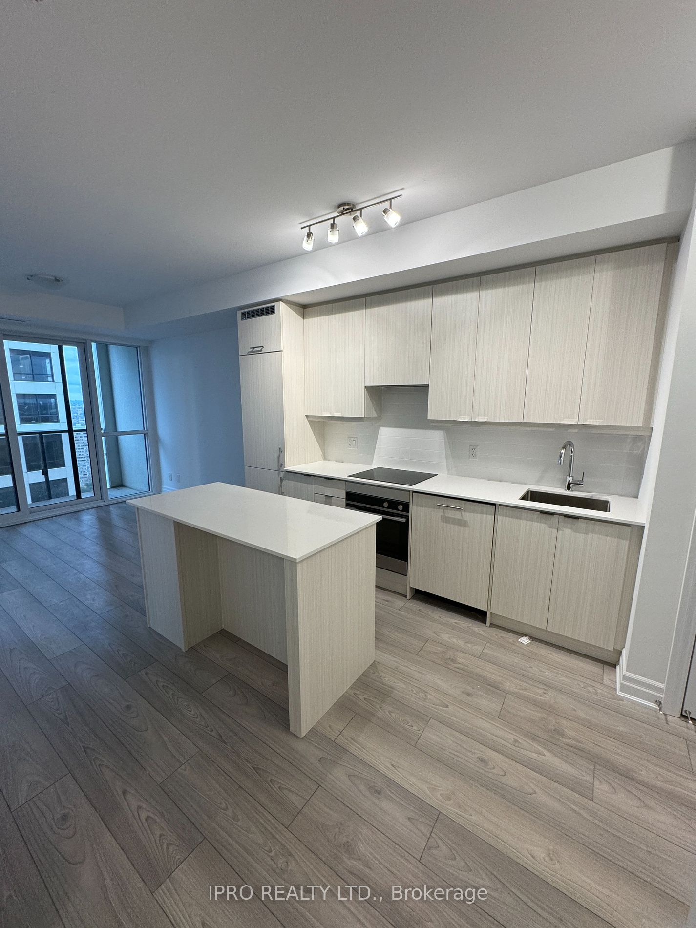 36 Elm Drive W #2303