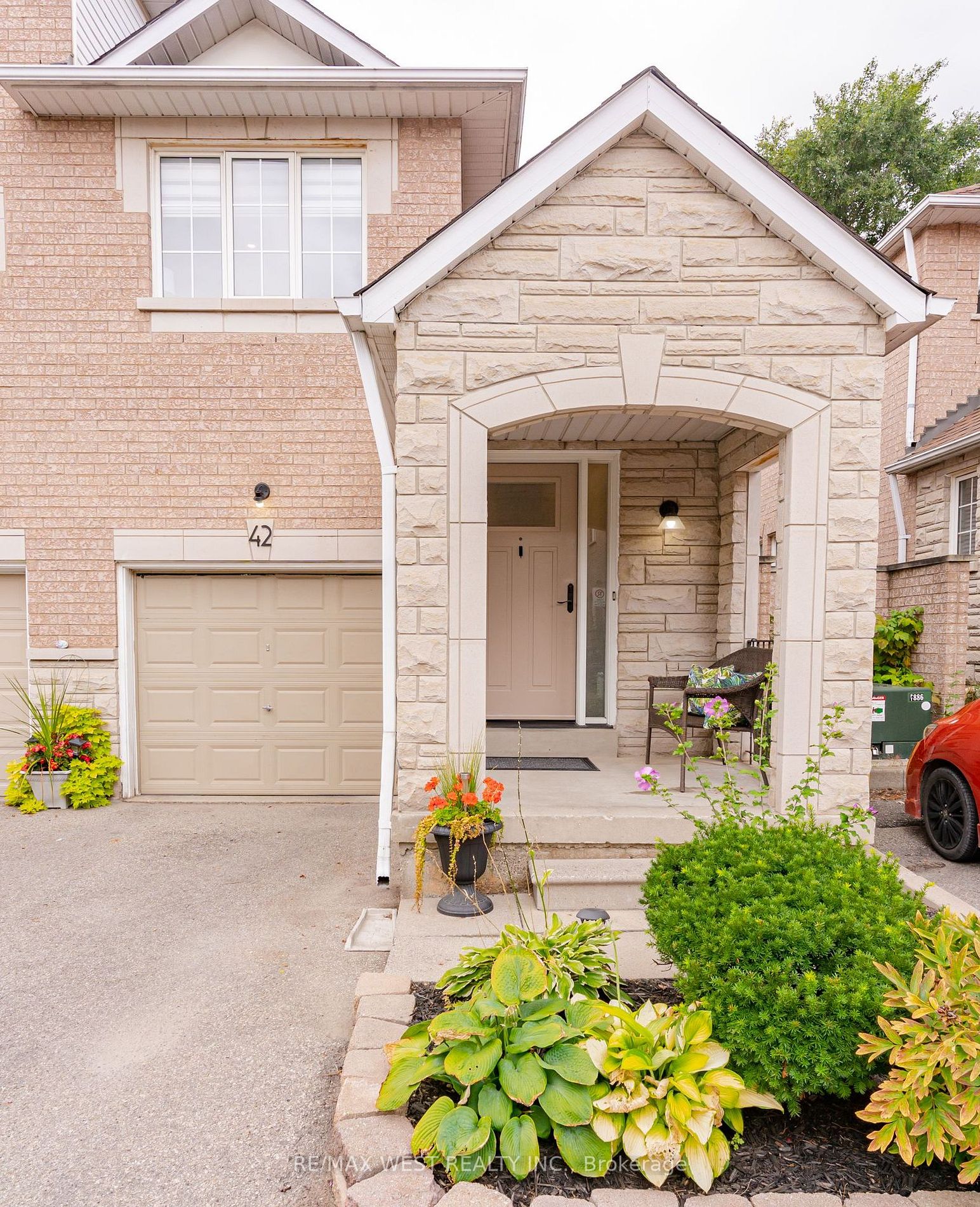 42 Pioneer Ave, #28