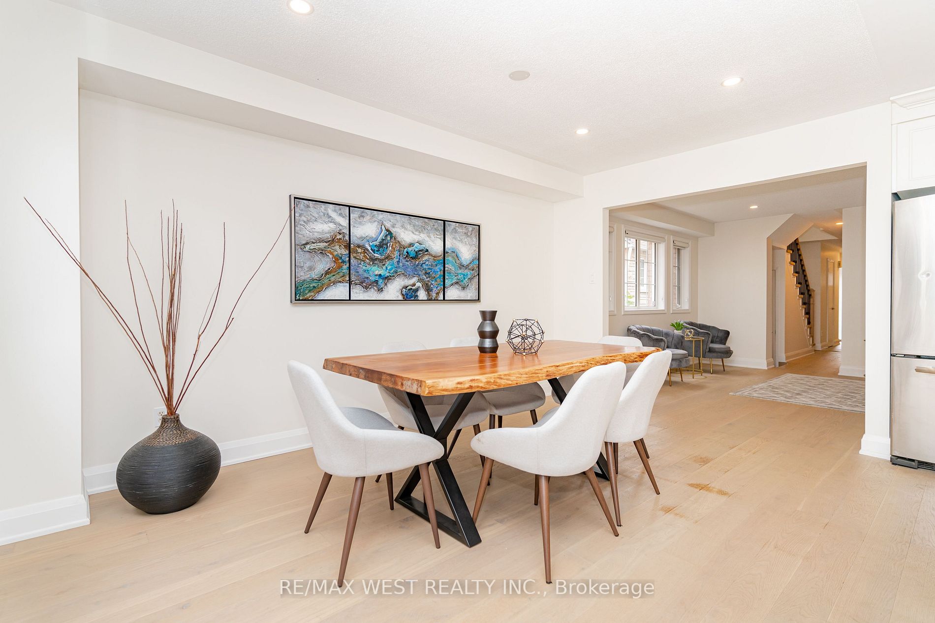 42 Pioneer Ave, #28