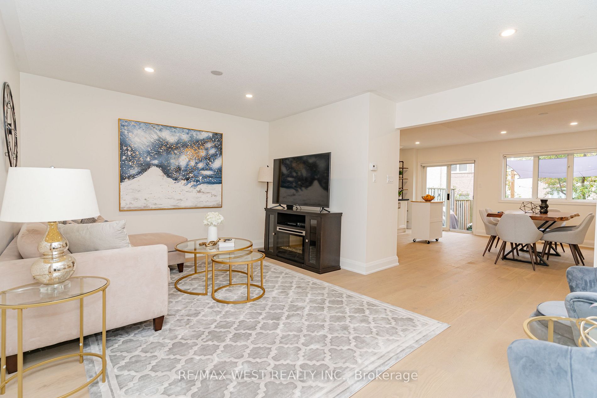 42 Pioneer Ave, #28