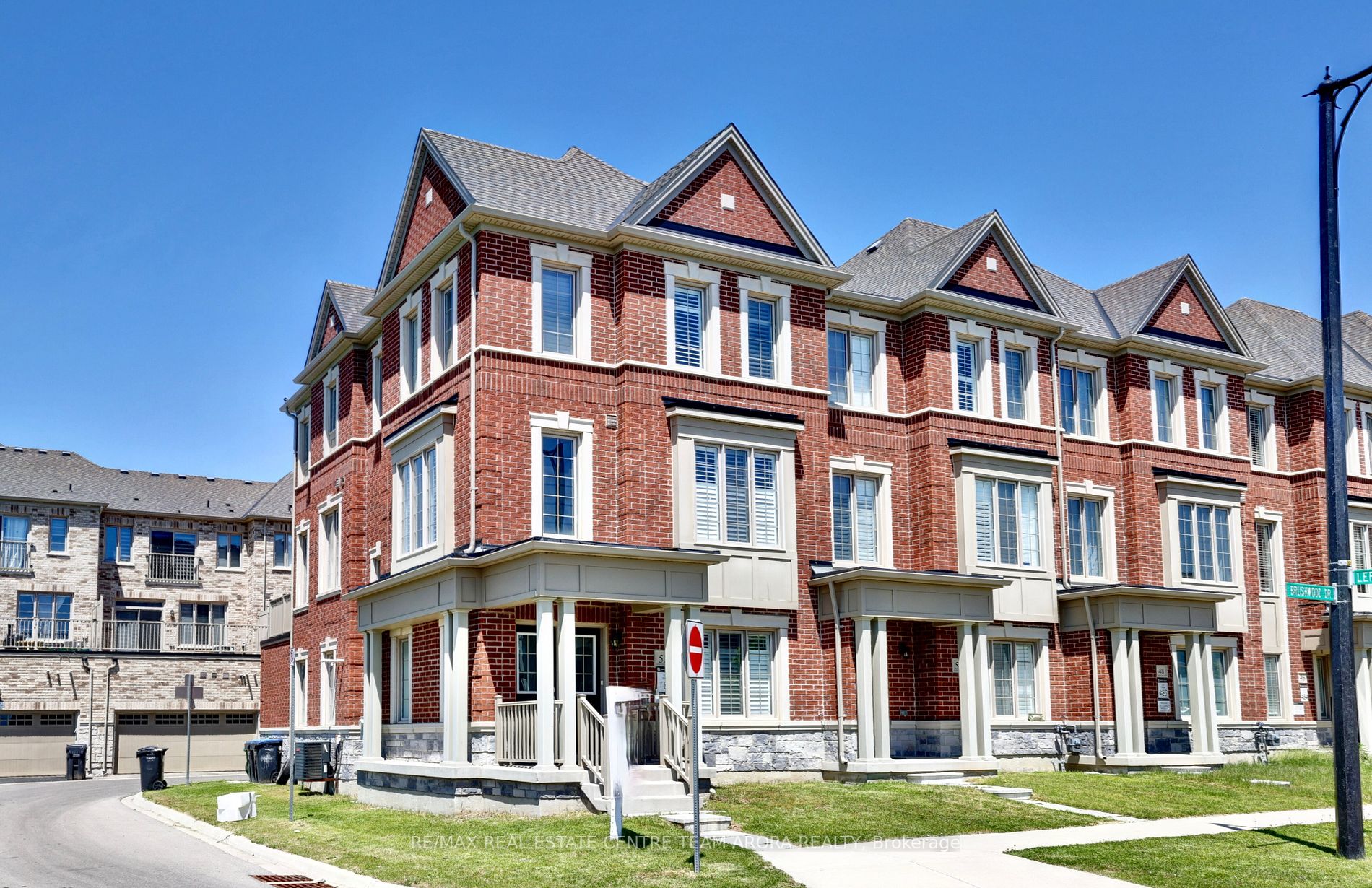 52 Brushwood Dr