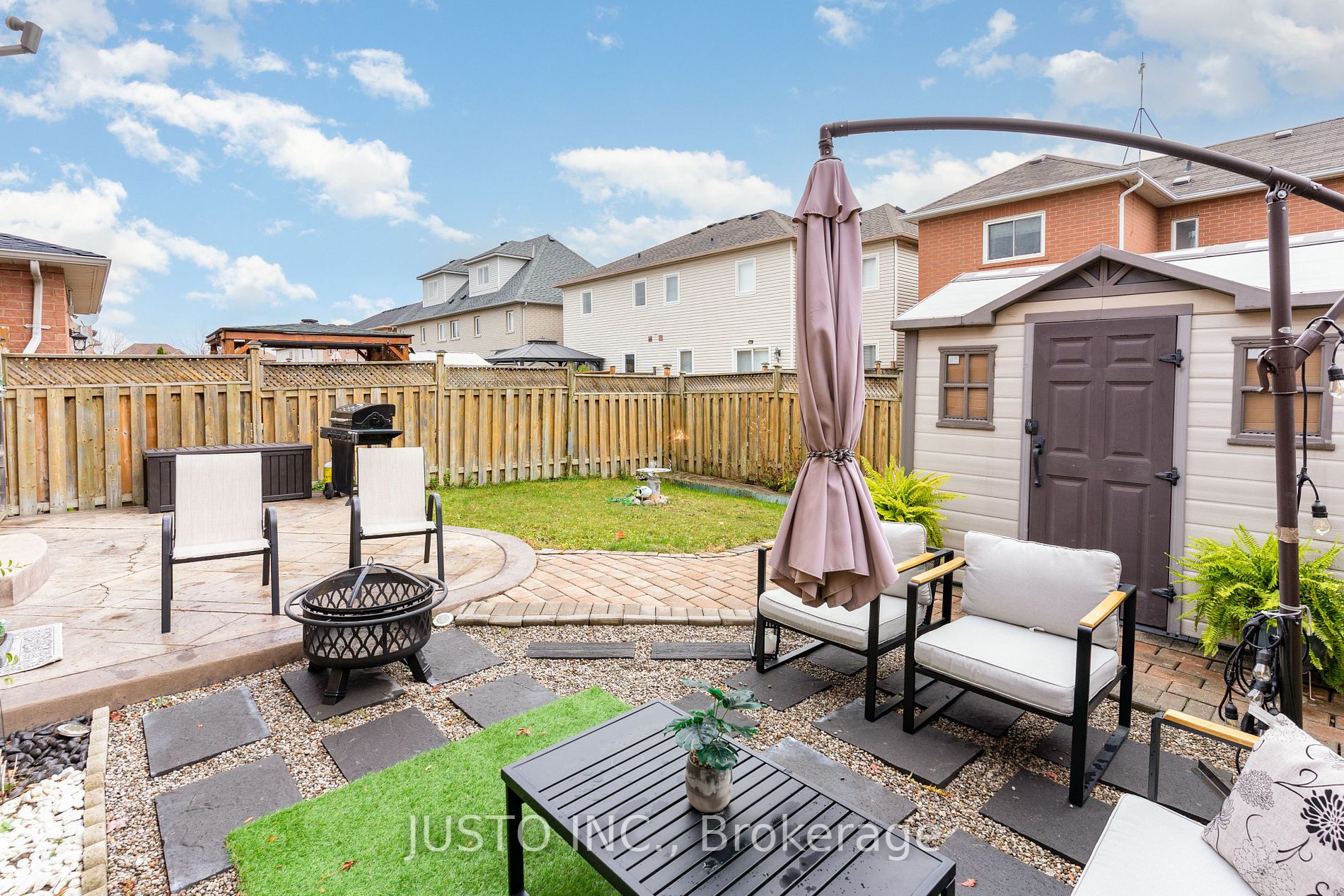 44 Sandyshores Dr