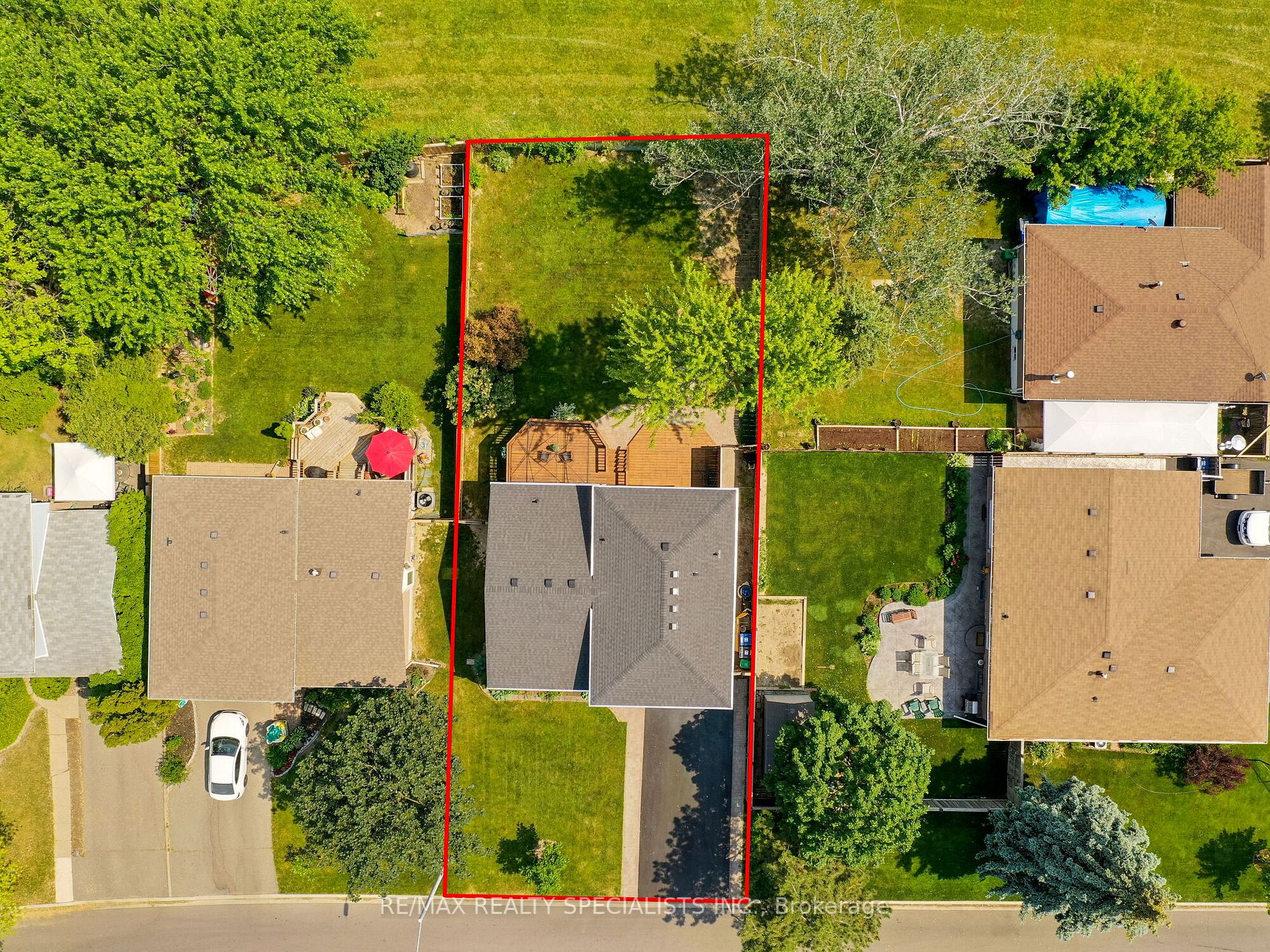 3 Lockton Crescent