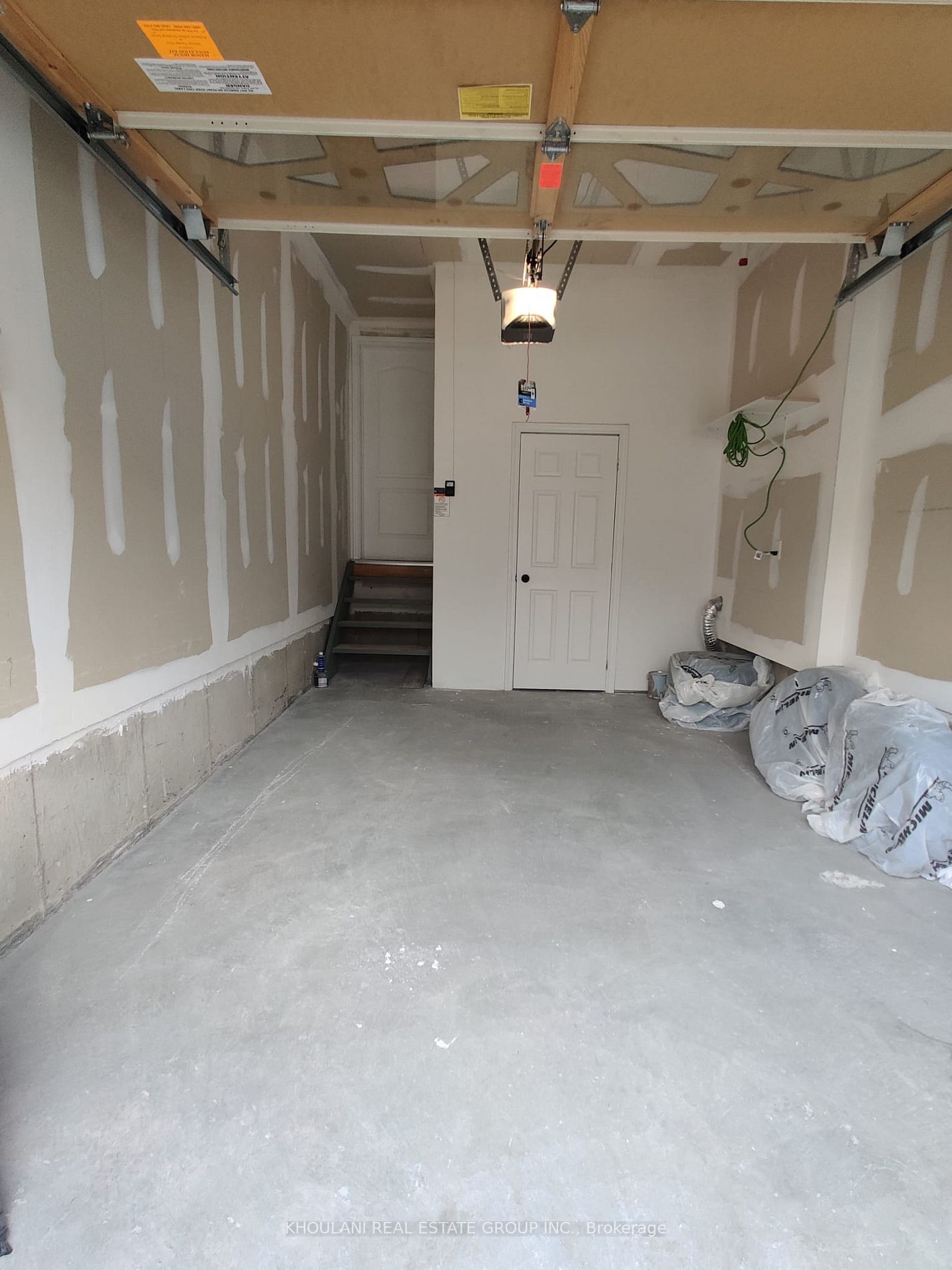 615 Mockridge Terr