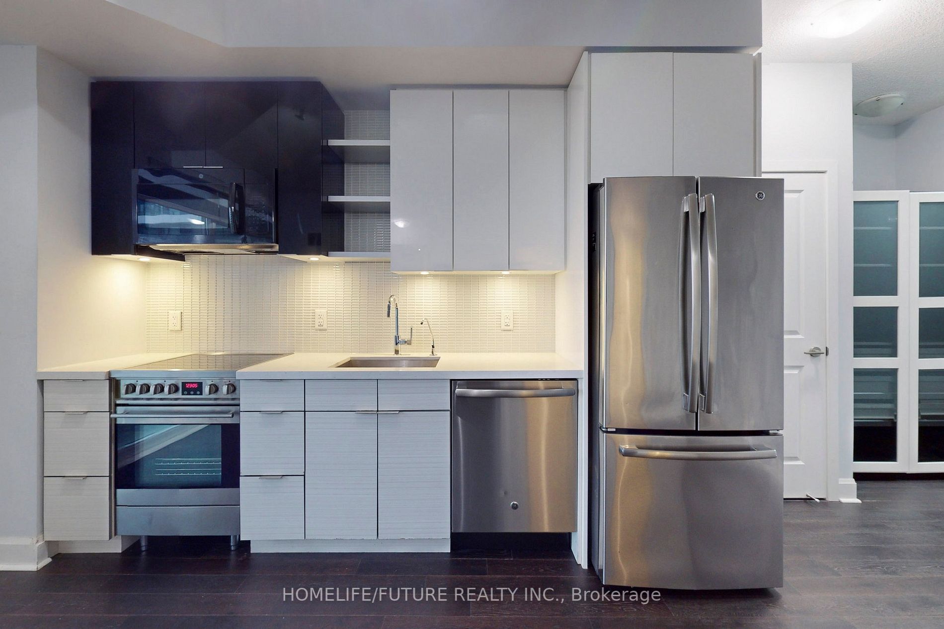 33 Shore Breeze Dr, #3301