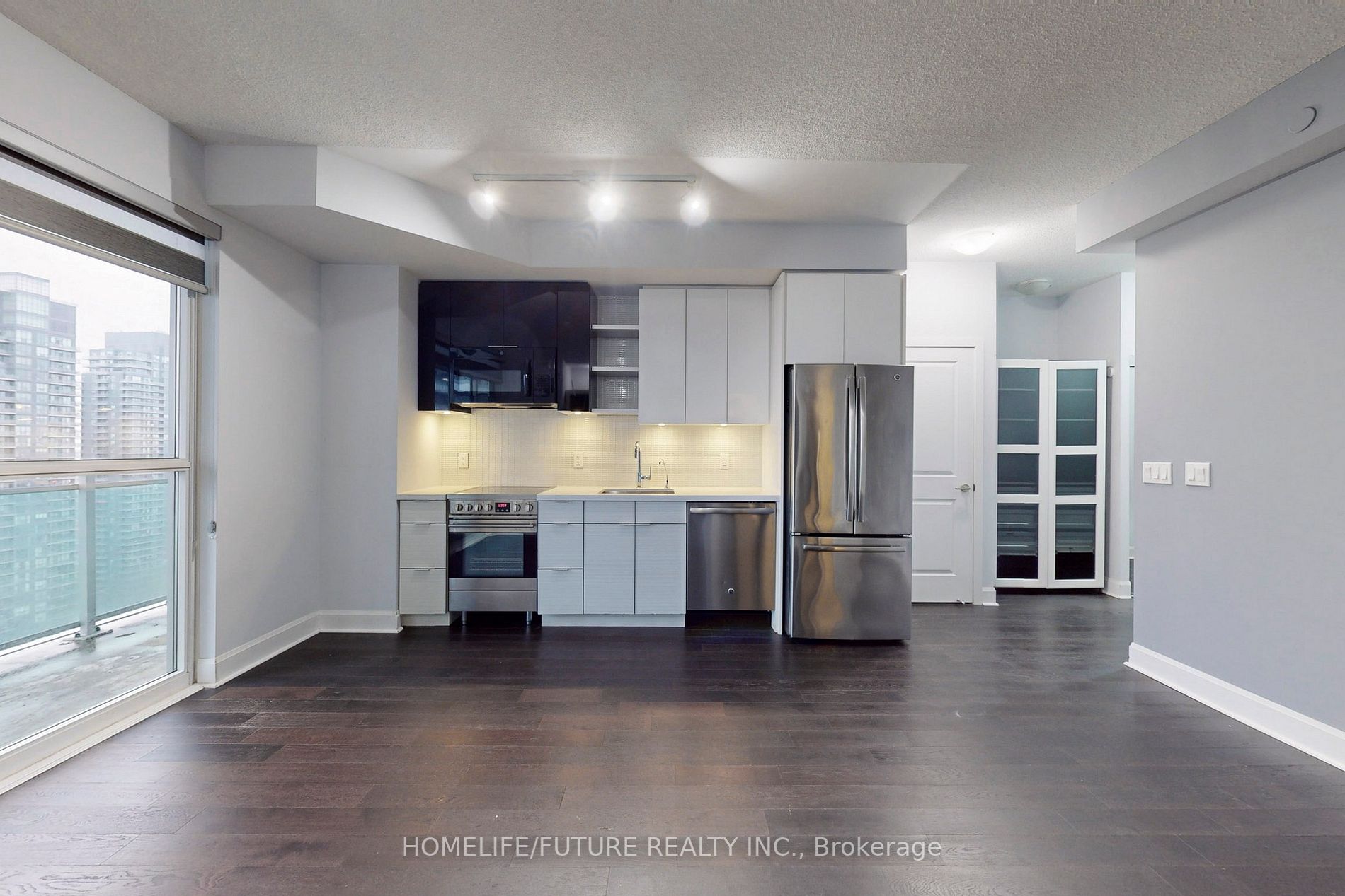 33 Shore Breeze Dr, #3301