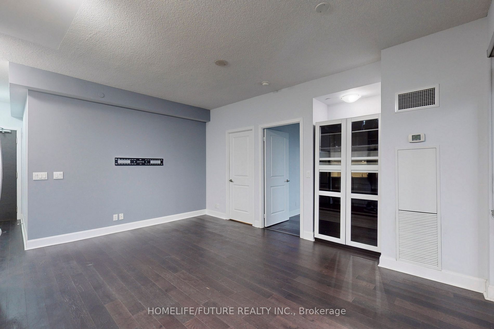 33 Shore Breeze Dr, #3301