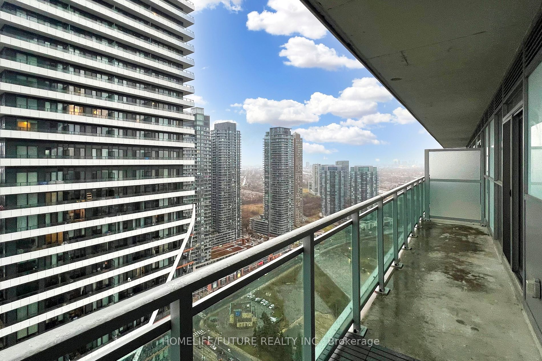 33 Shore Breeze Dr, #3301