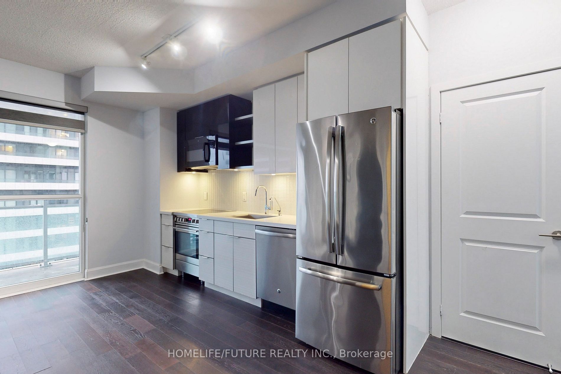 33 Shore Breeze Dr, #3301