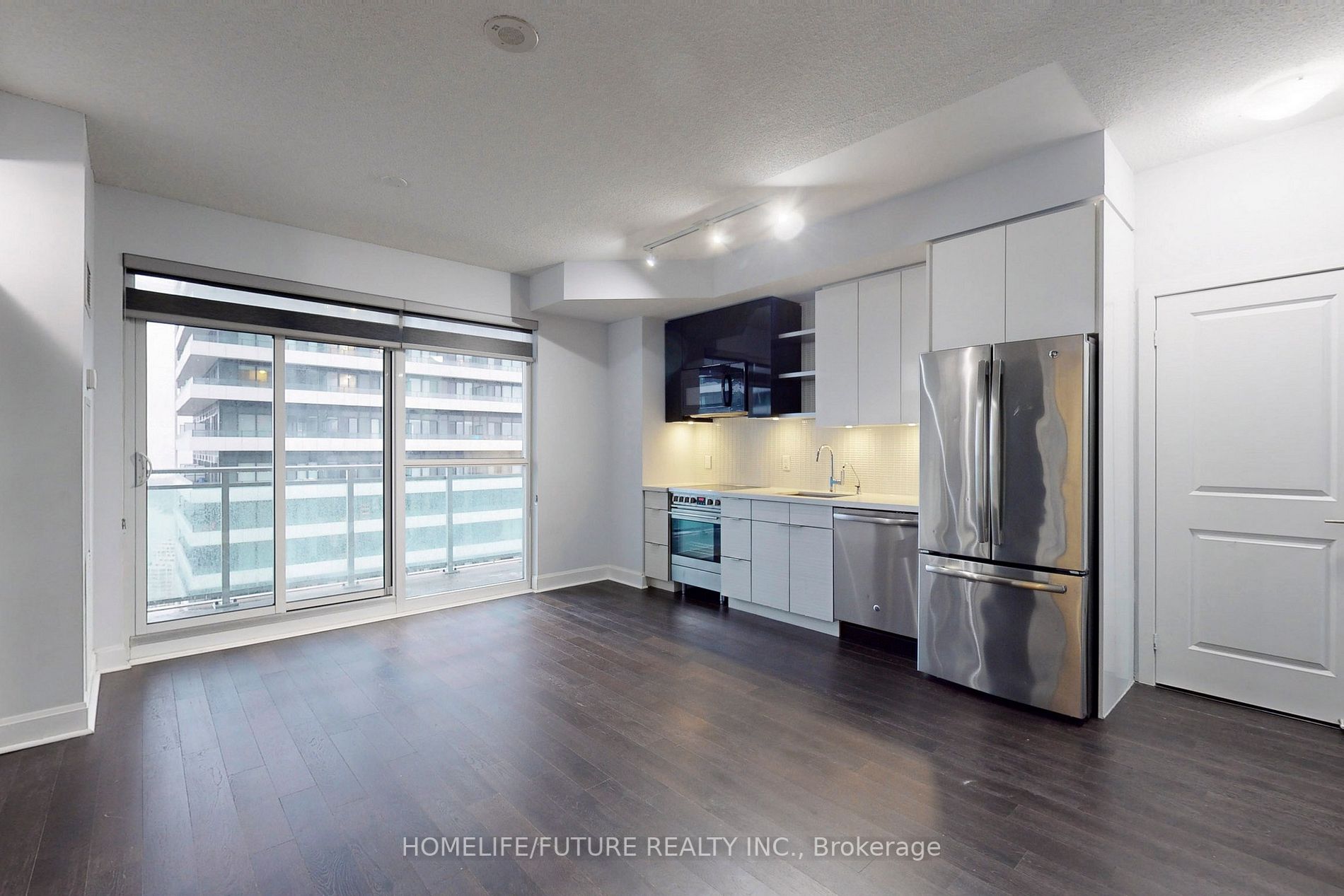 33 Shore Breeze Dr, #3301