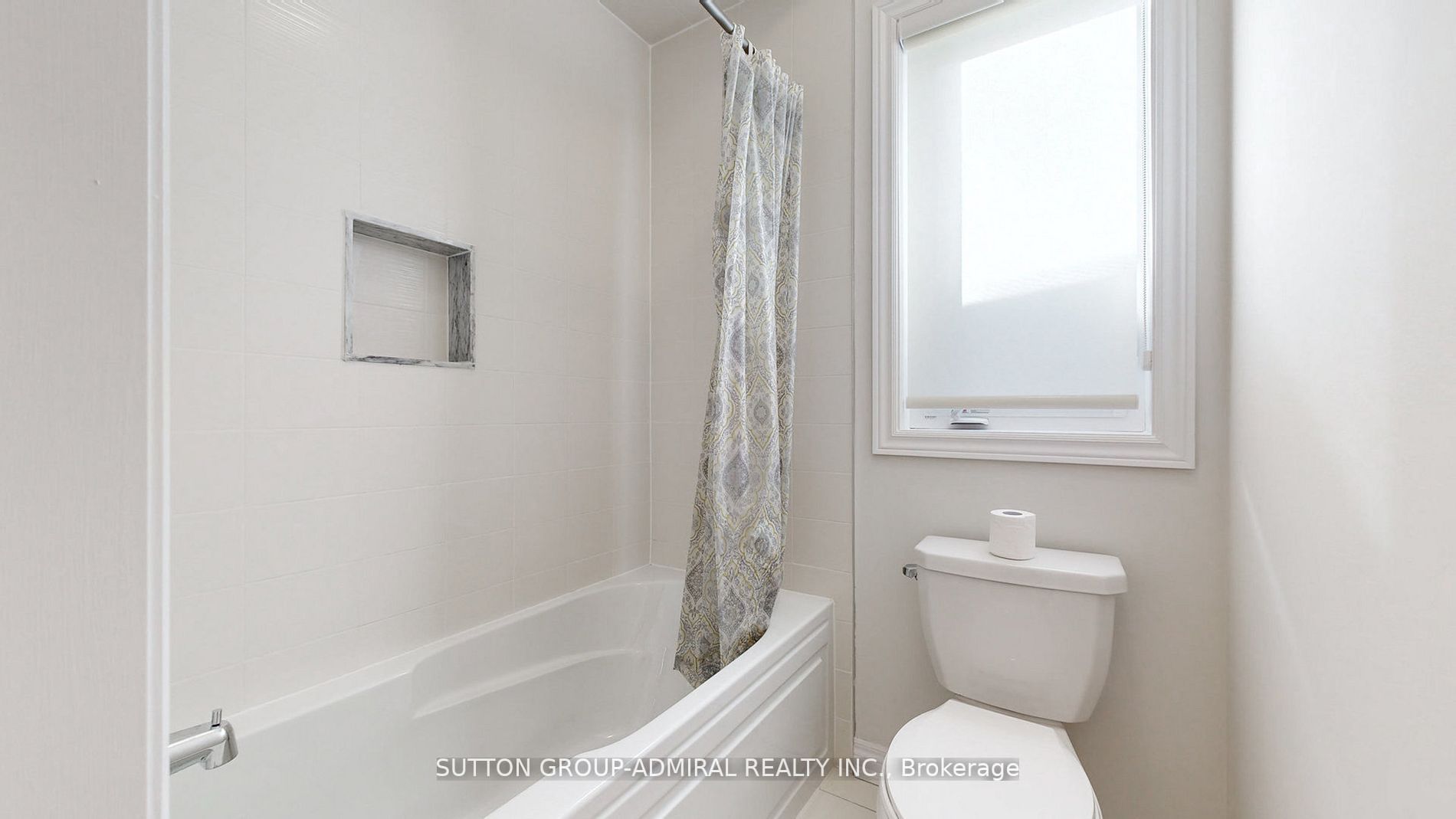 34 Carnegie Dr