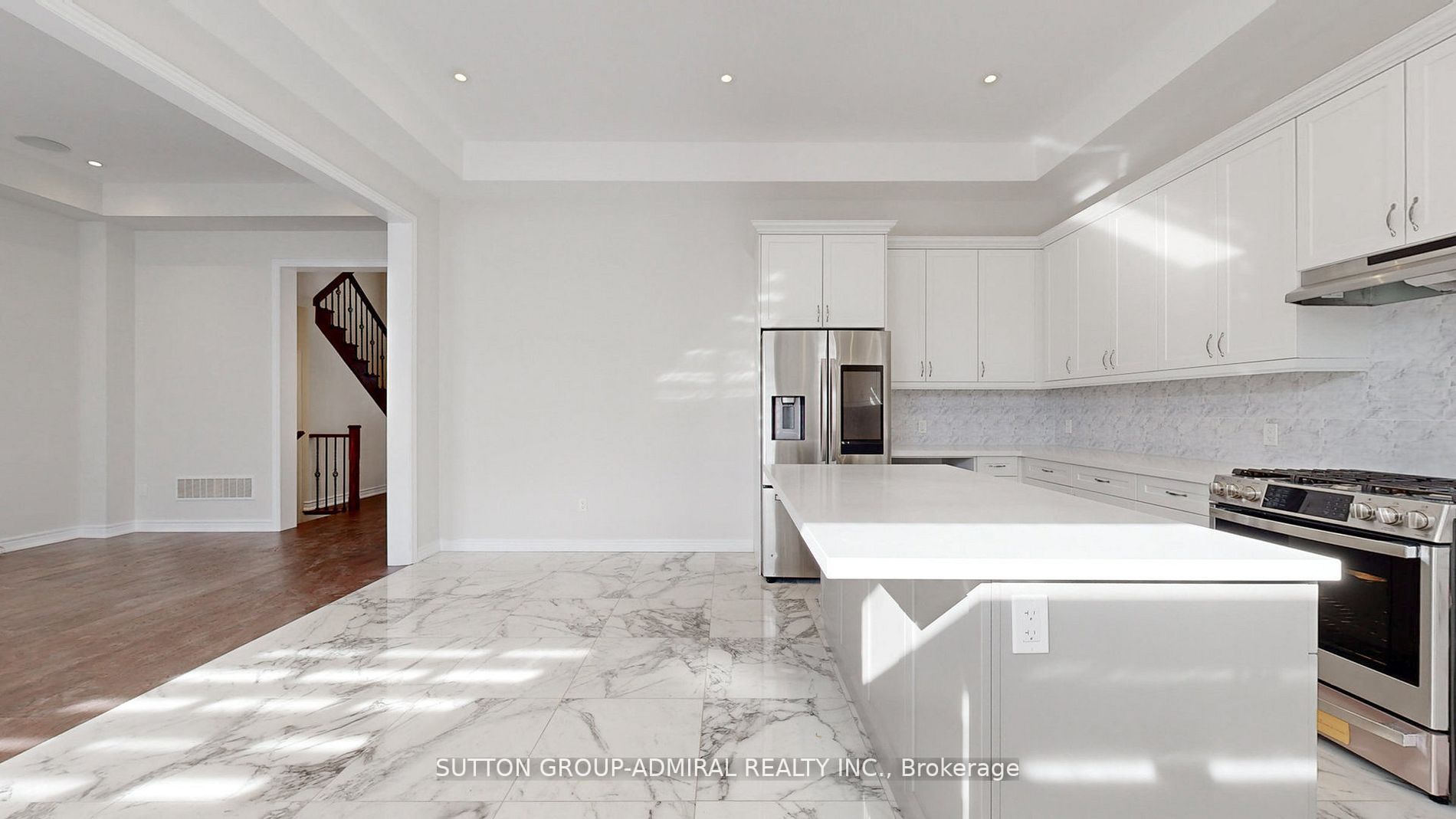 34 Carnegie Dr