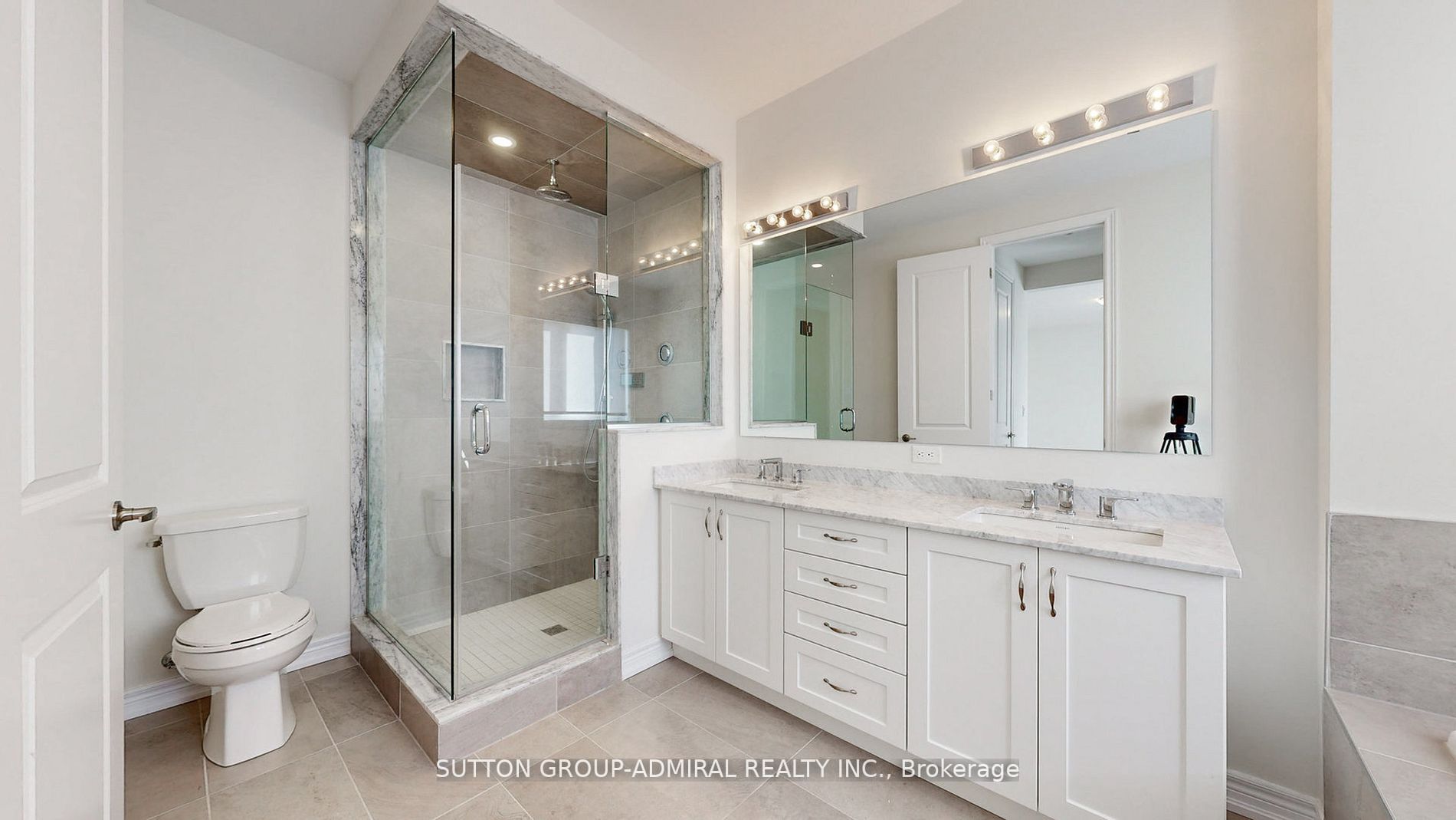 34 Carnegie Dr