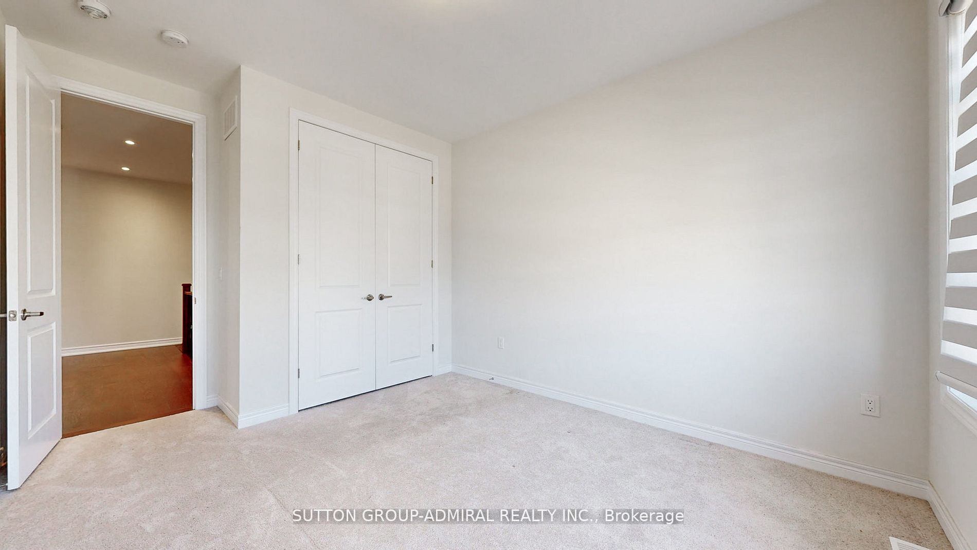 34 Carnegie Dr