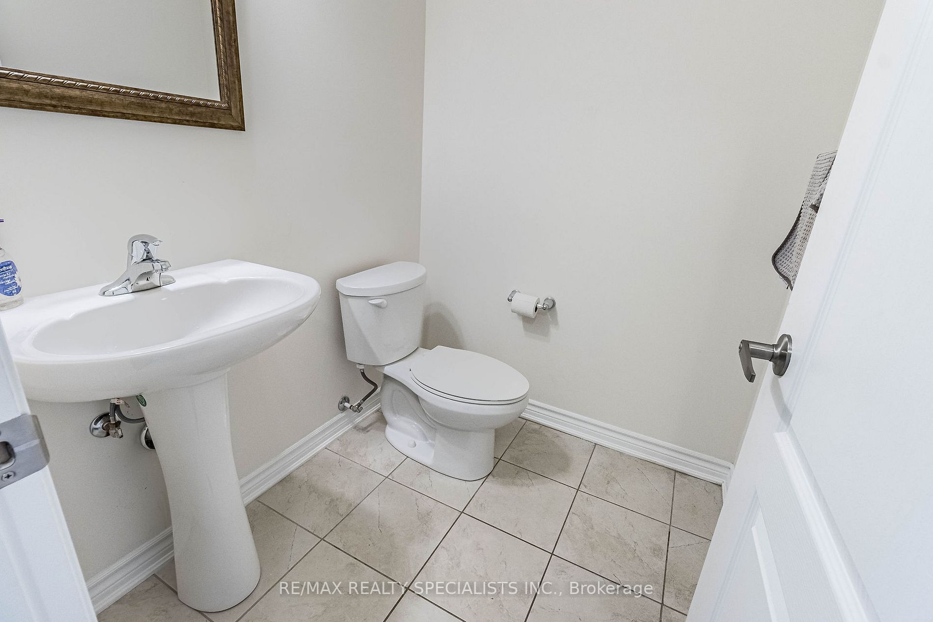 1732 Copeland Circ