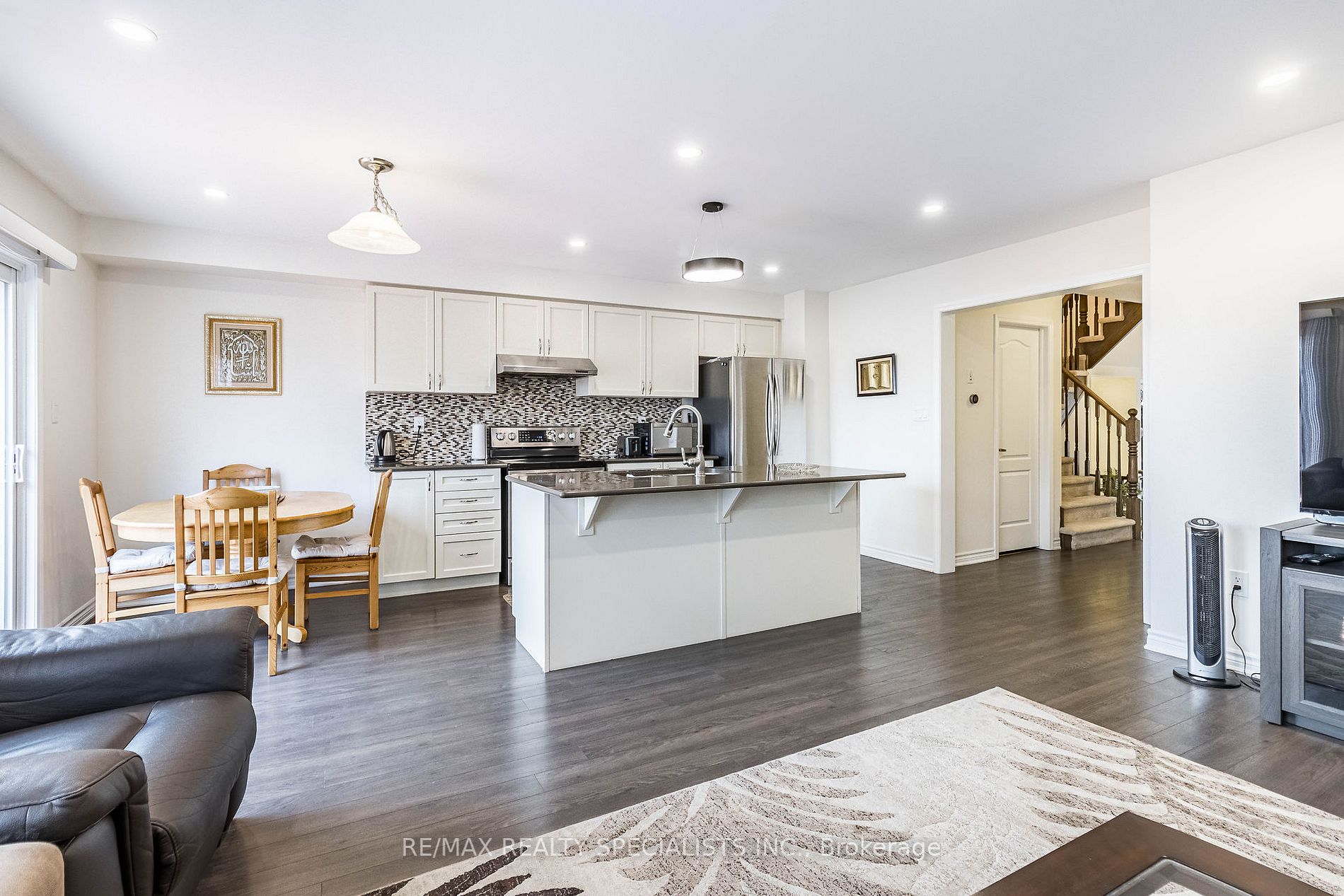 1732 Copeland Circ