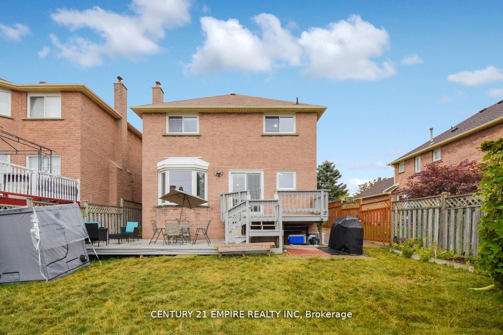 350 Harrowsmith Drive