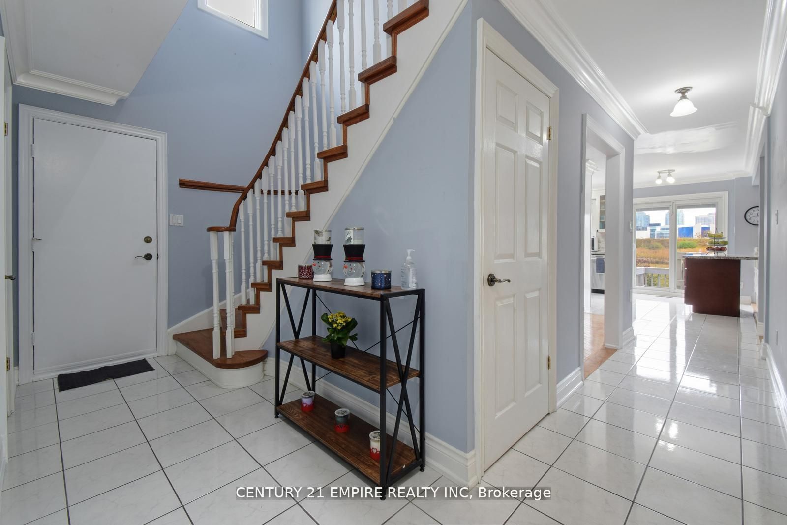 350 Harrowsmith Drive