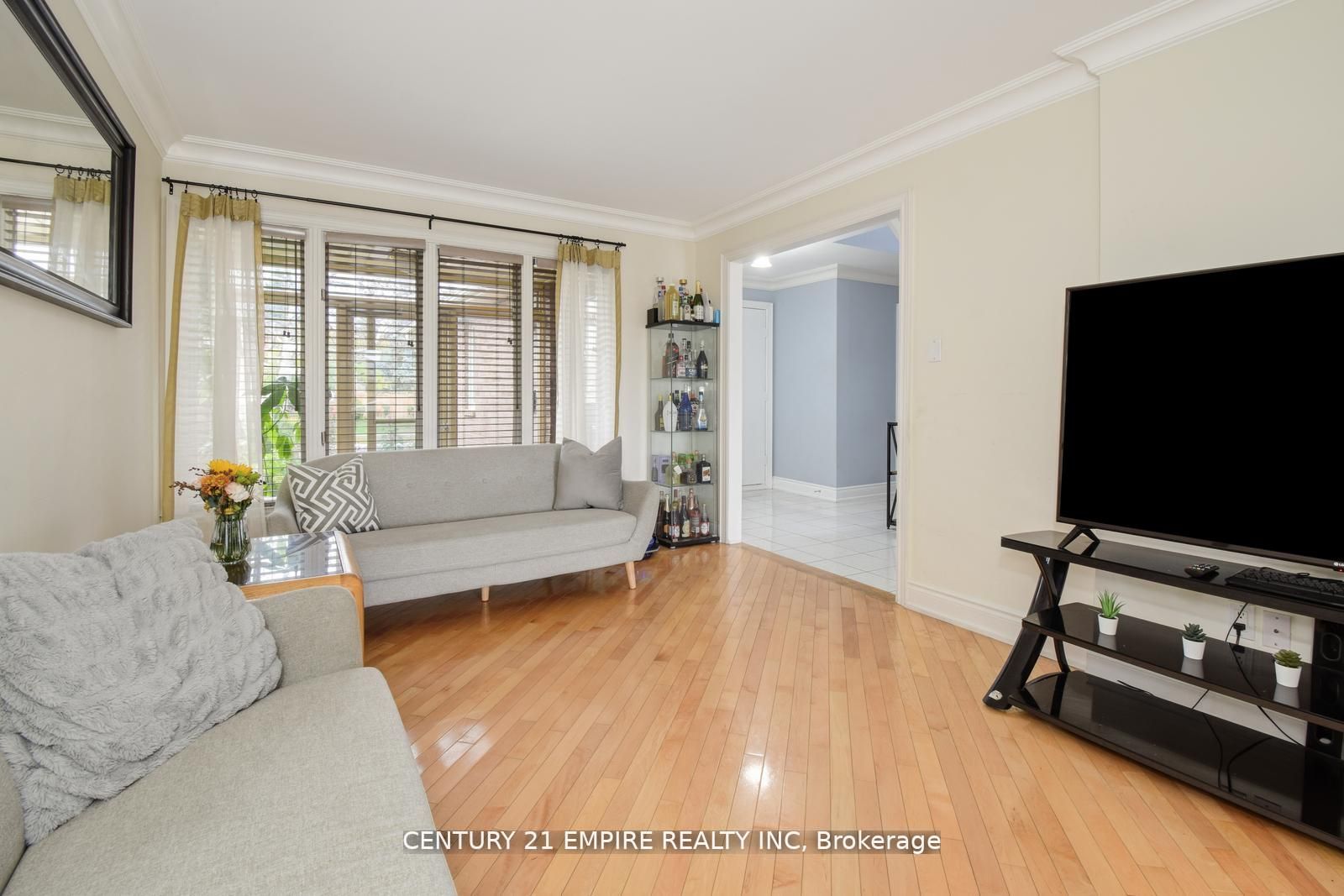 350 Harrowsmith Drive