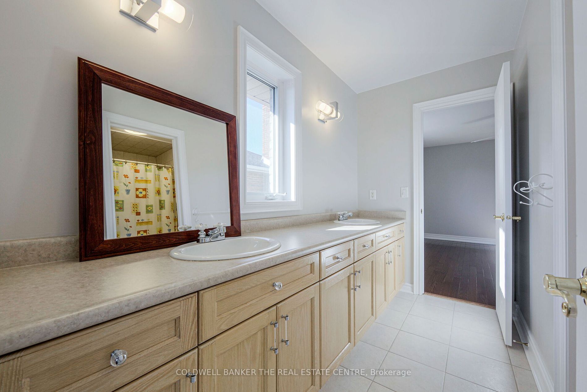 57 Fairview Road W