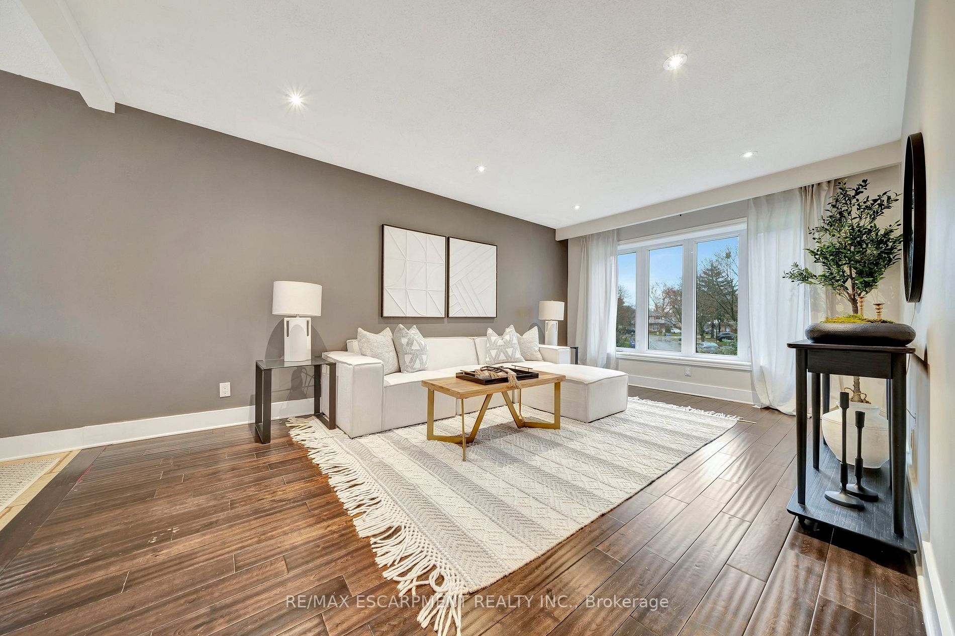141 Otter Cres
