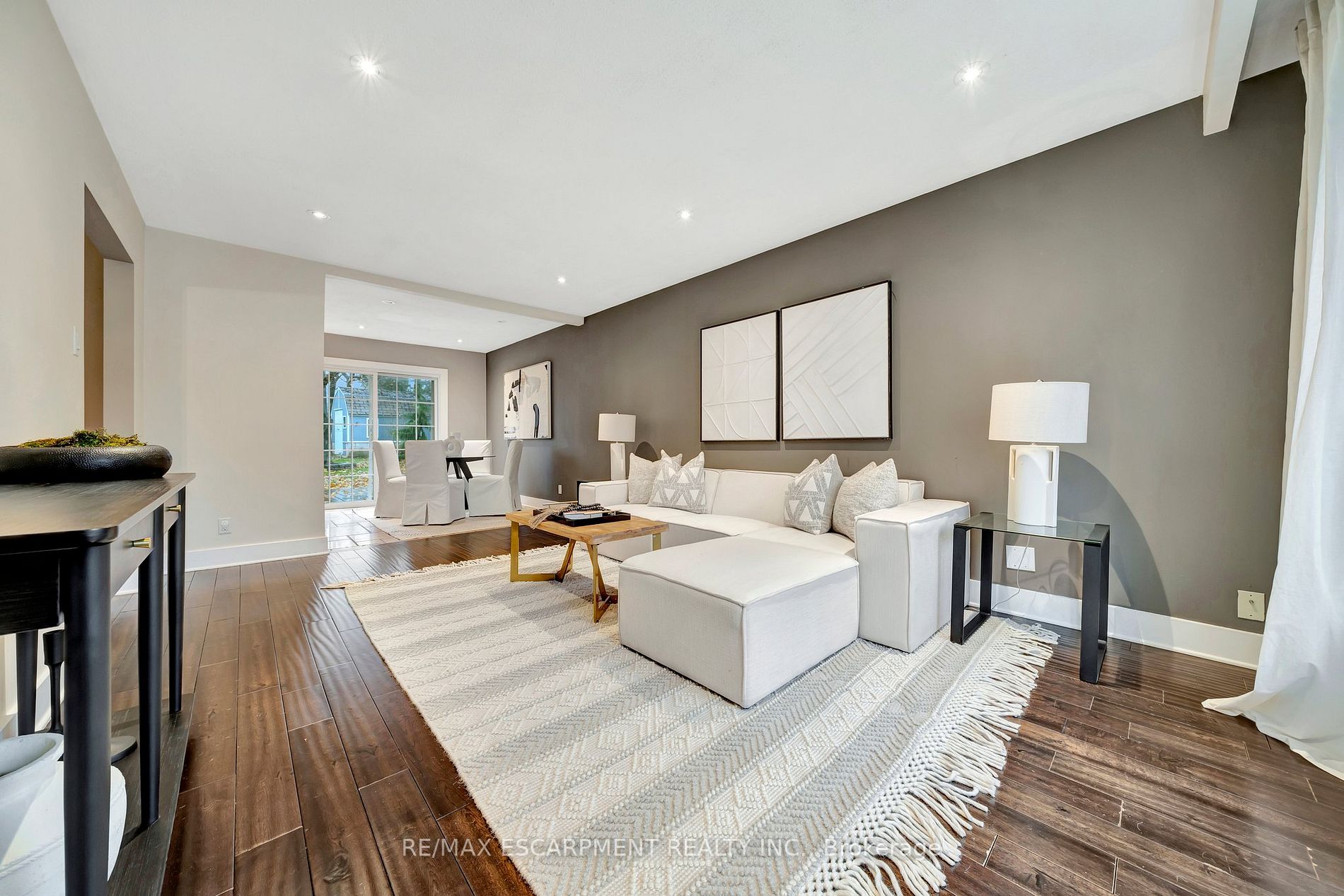 141 Otter Cres