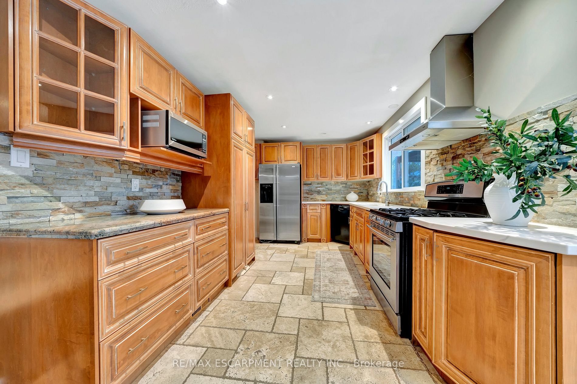 141 Otter Cres