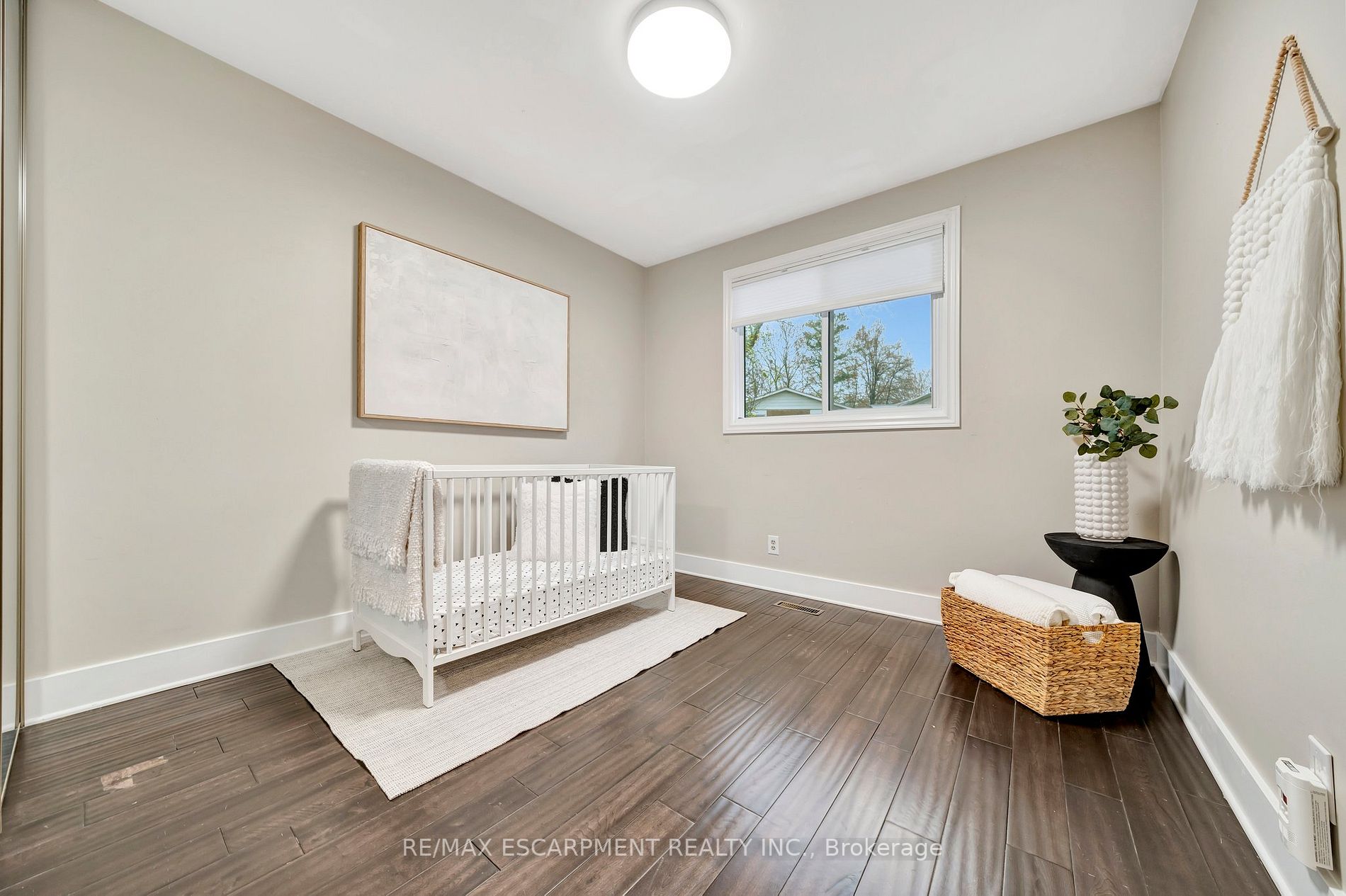 141 Otter Cres