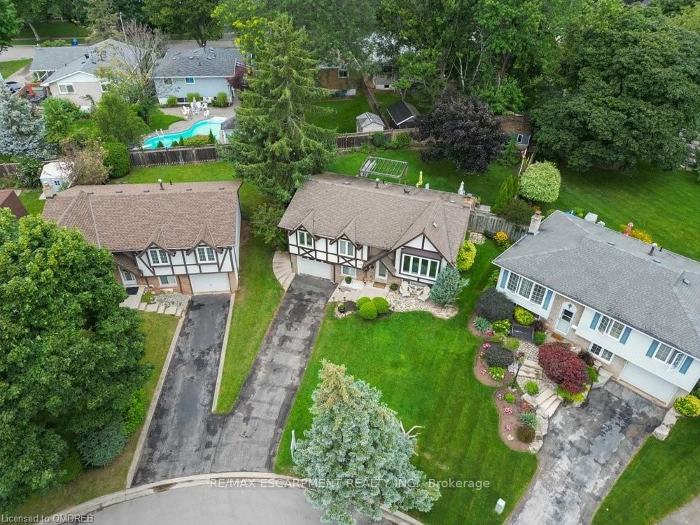 141 Otter Cres
