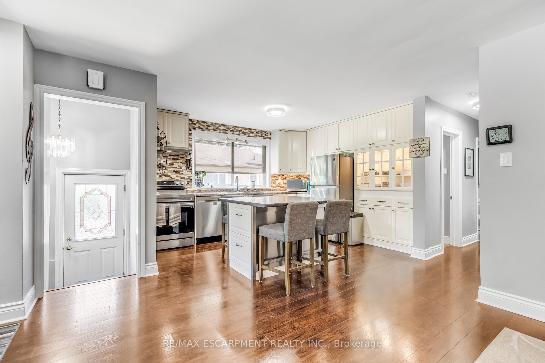 1388 ROYAL Drive