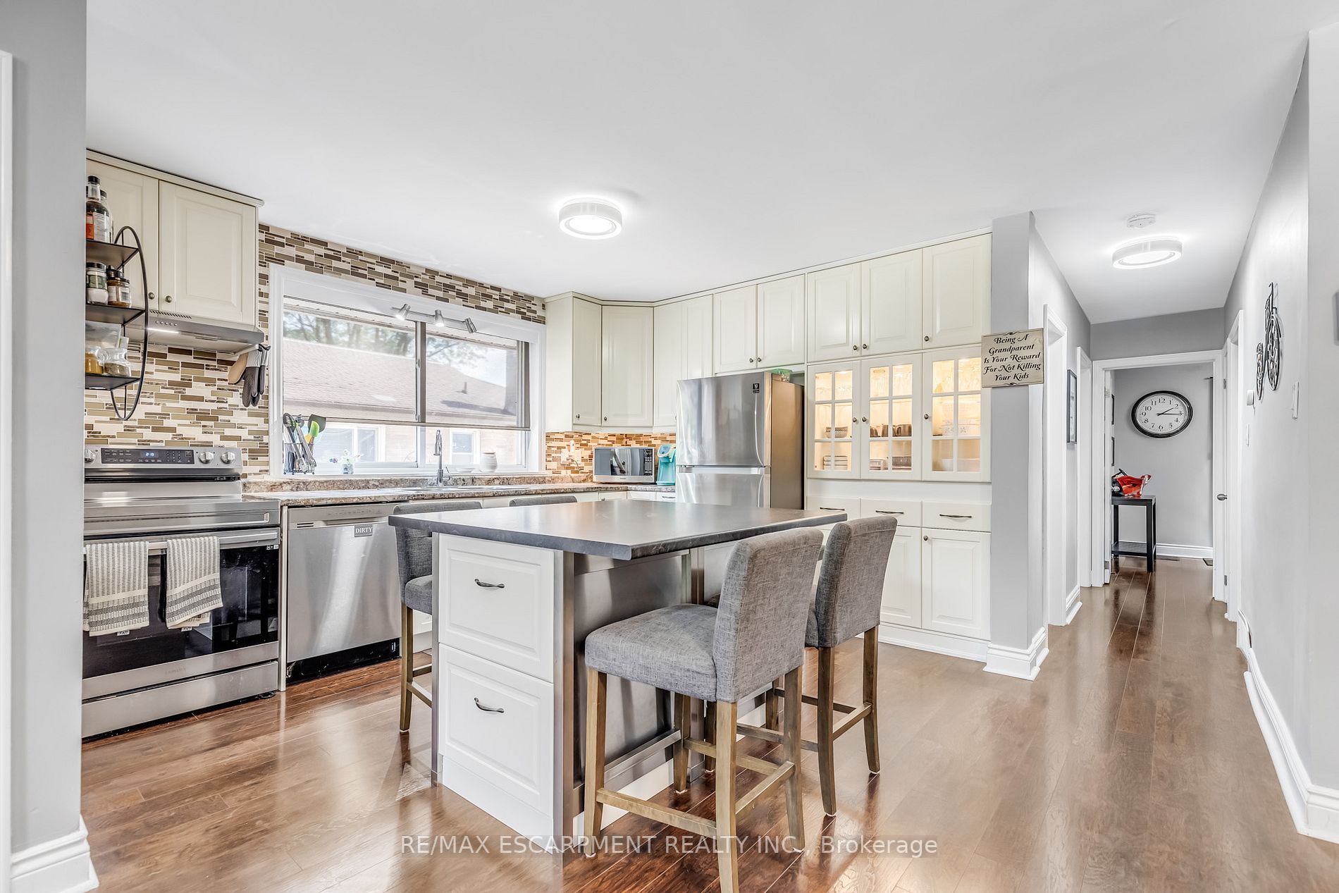 1388 ROYAL Drive