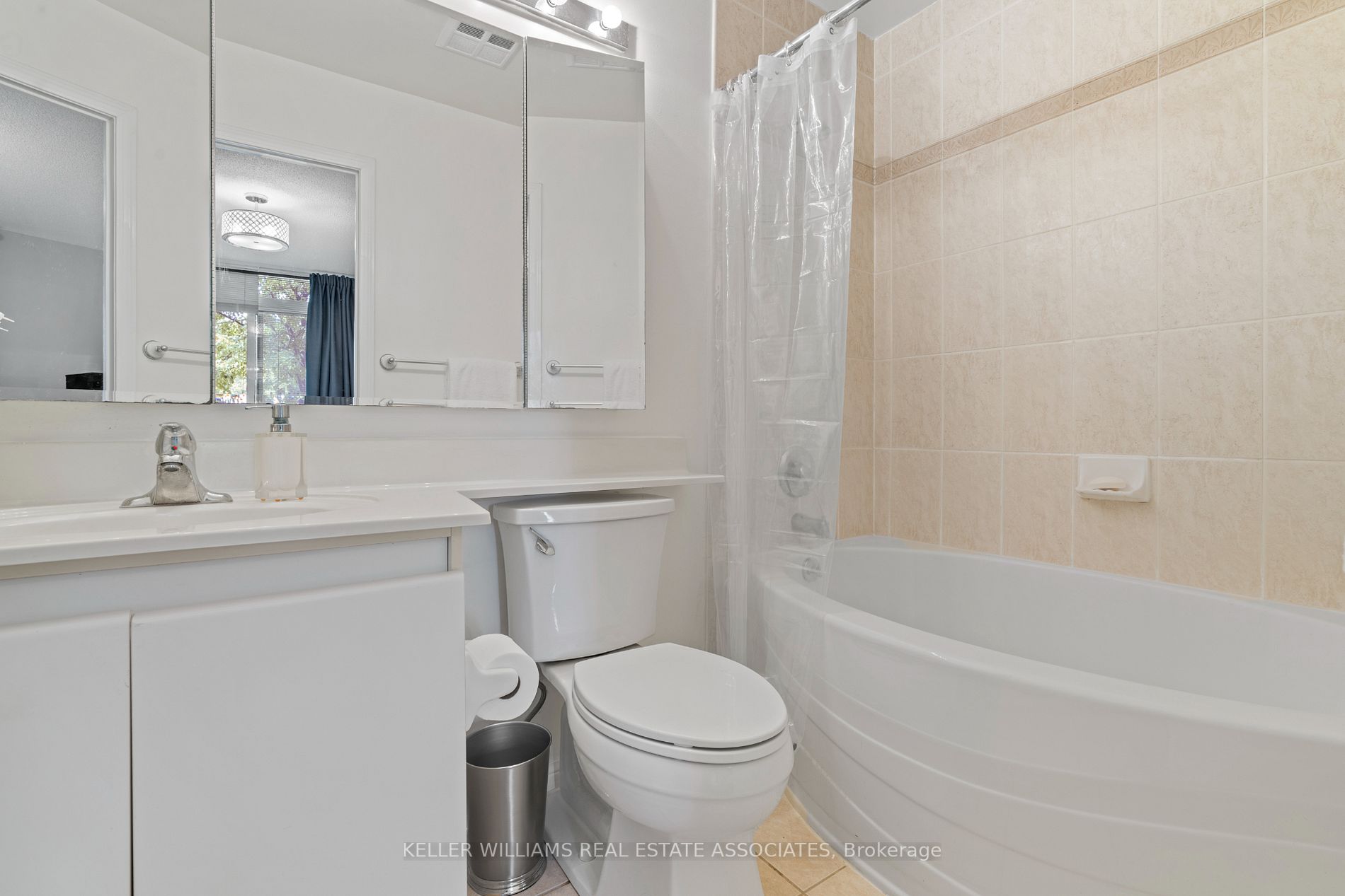 1150 Parkwest Pl, #107