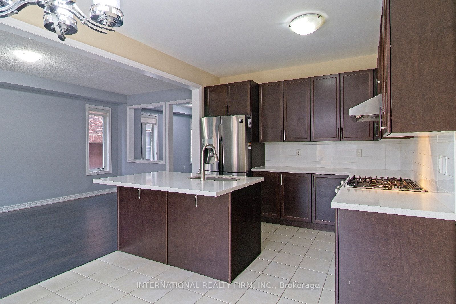 11 Monceau Rd
