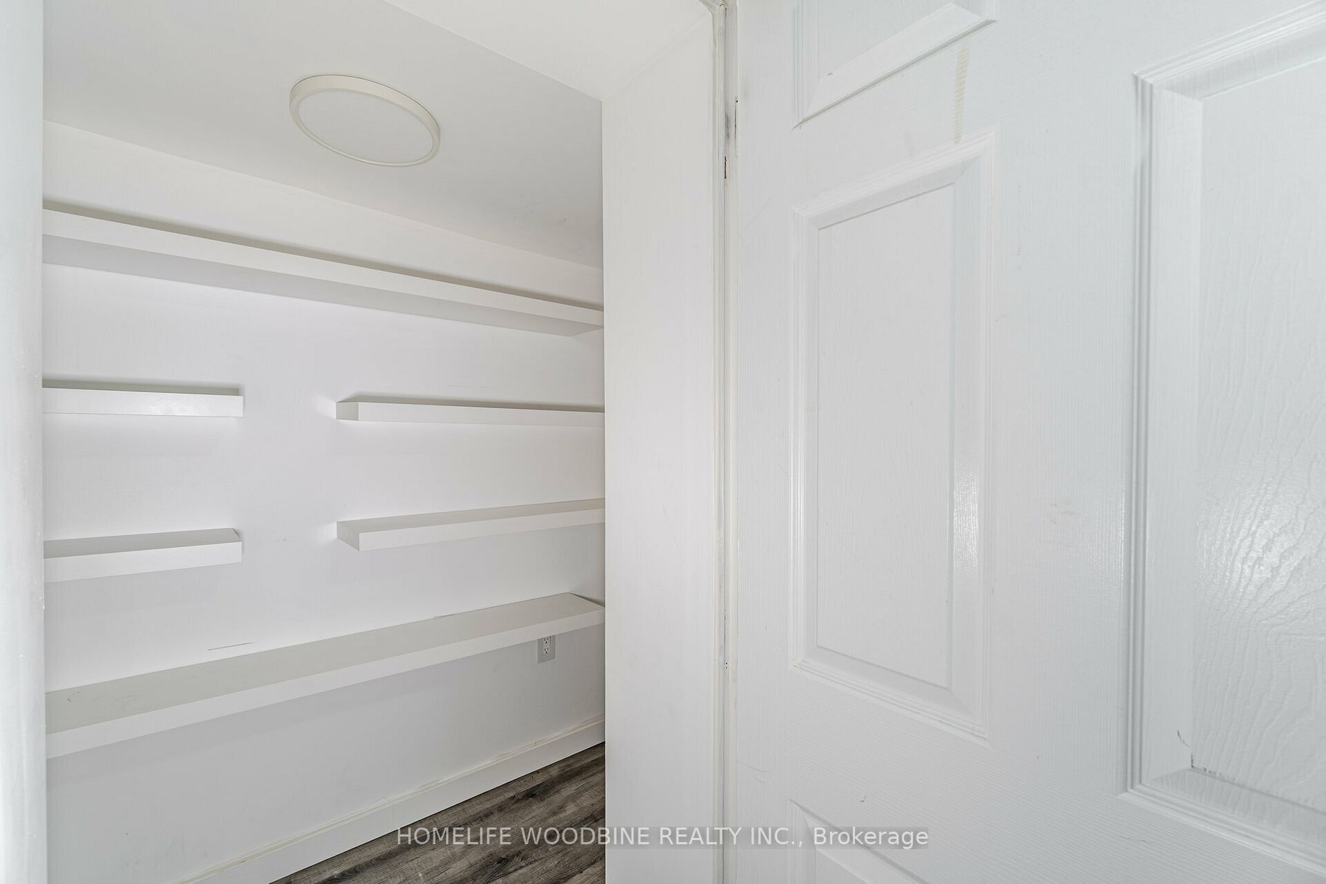 31 Oleander Cres