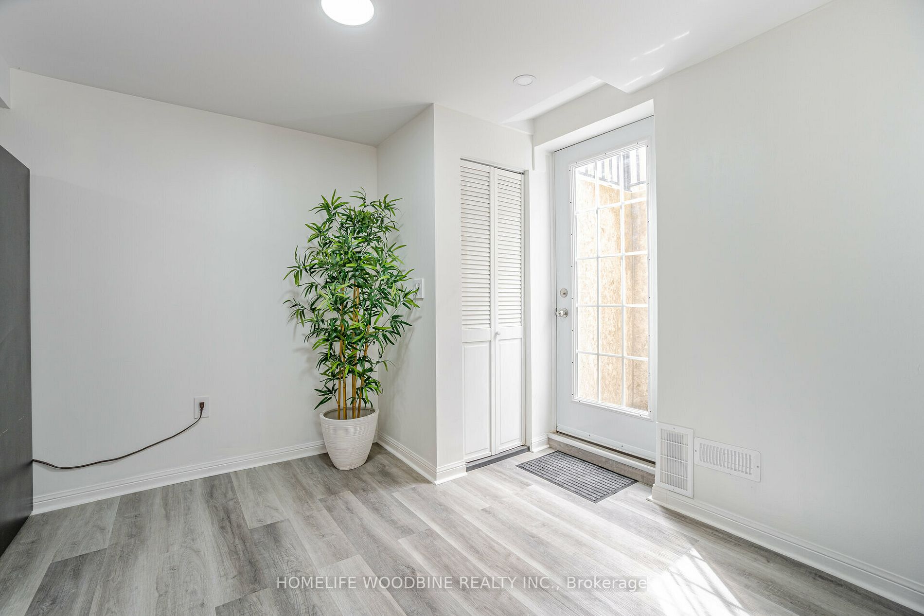 31 Oleander Cres