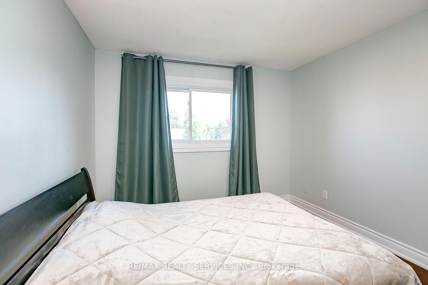 87 Ashton Cres, #87