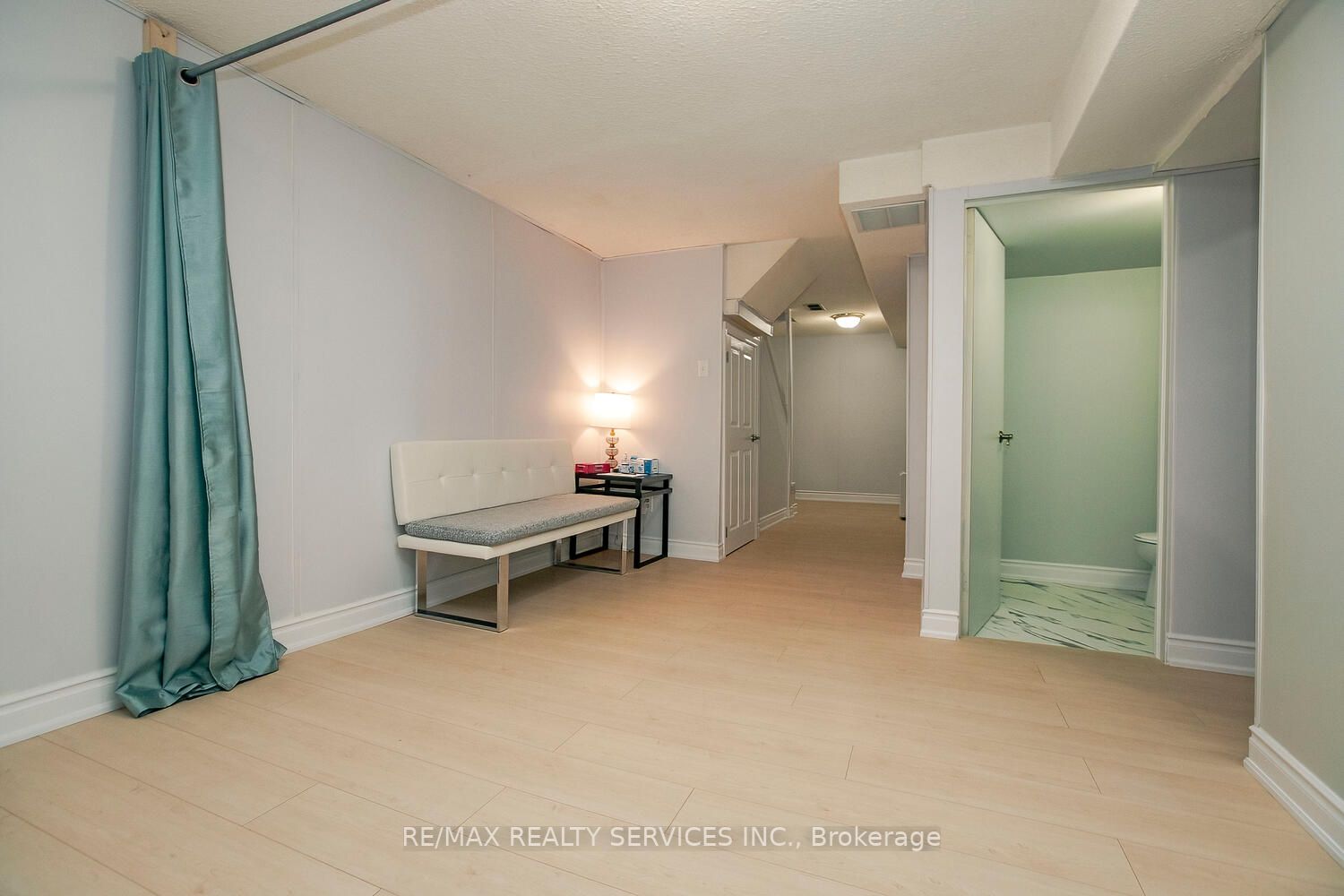 87 Ashton Cres, #87