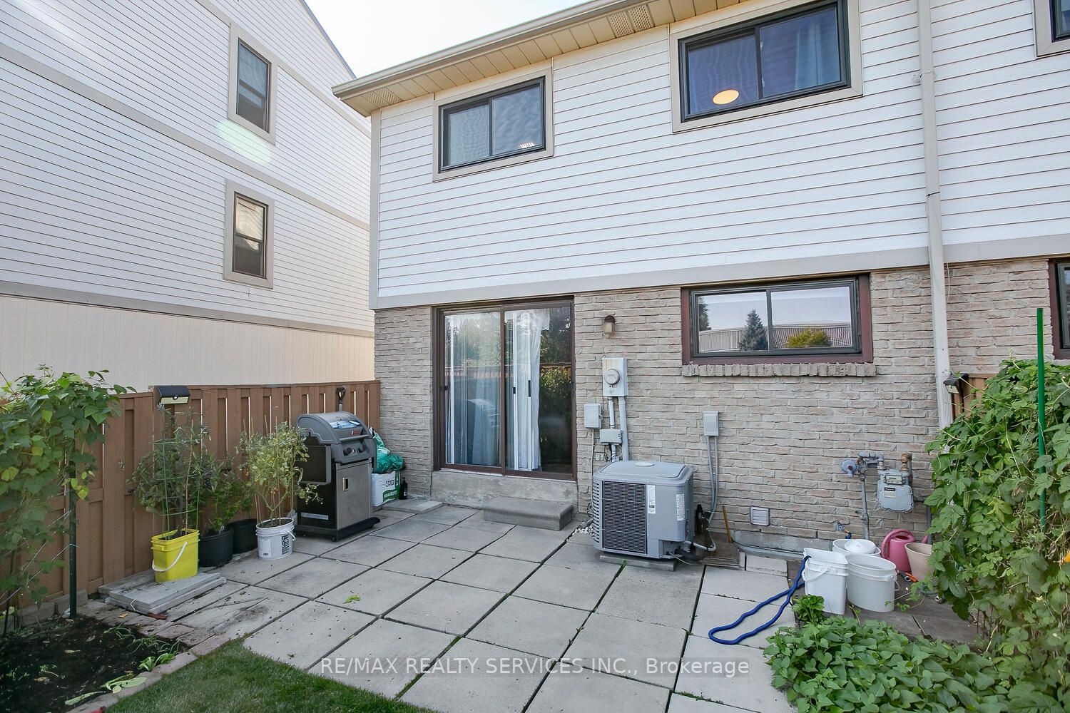 87 Ashton Cres, #87