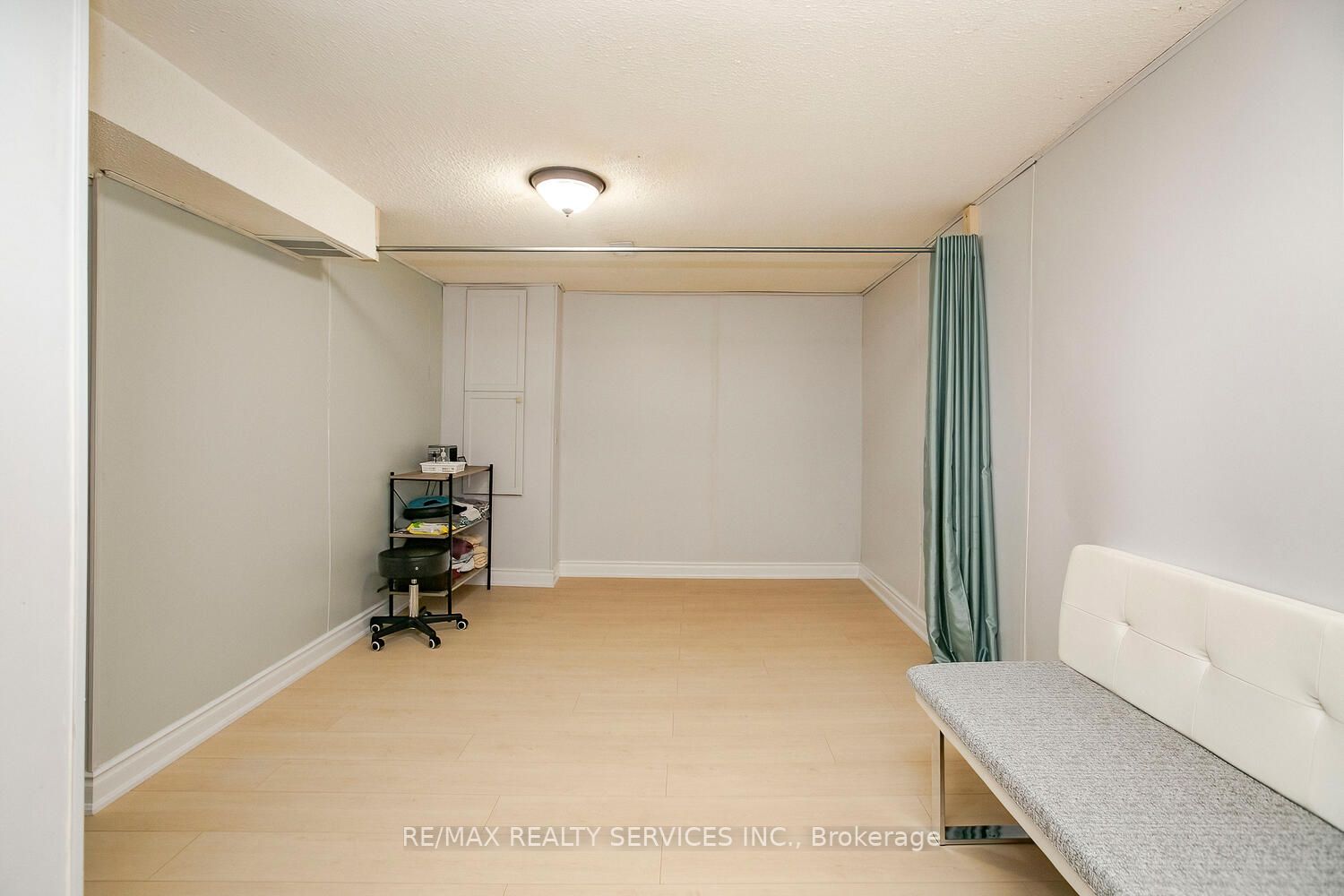 87 Ashton Cres, #87