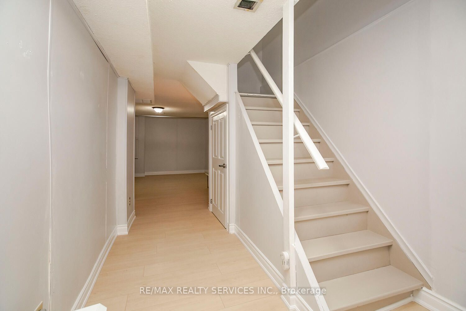 87 Ashton Cres, #87
