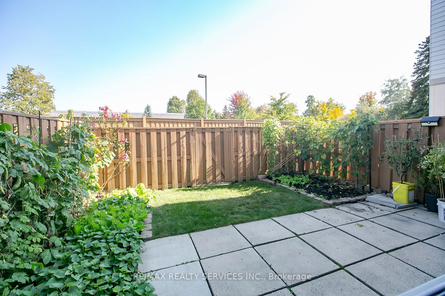 87 Ashton Cres, #87