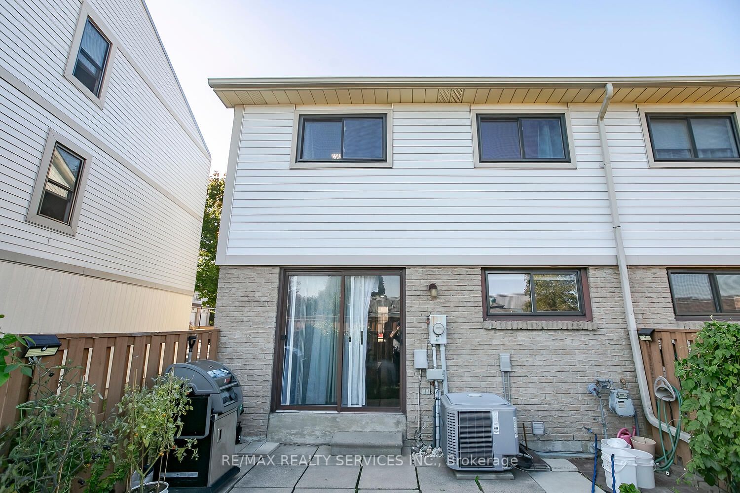 87 Ashton Cres, #87