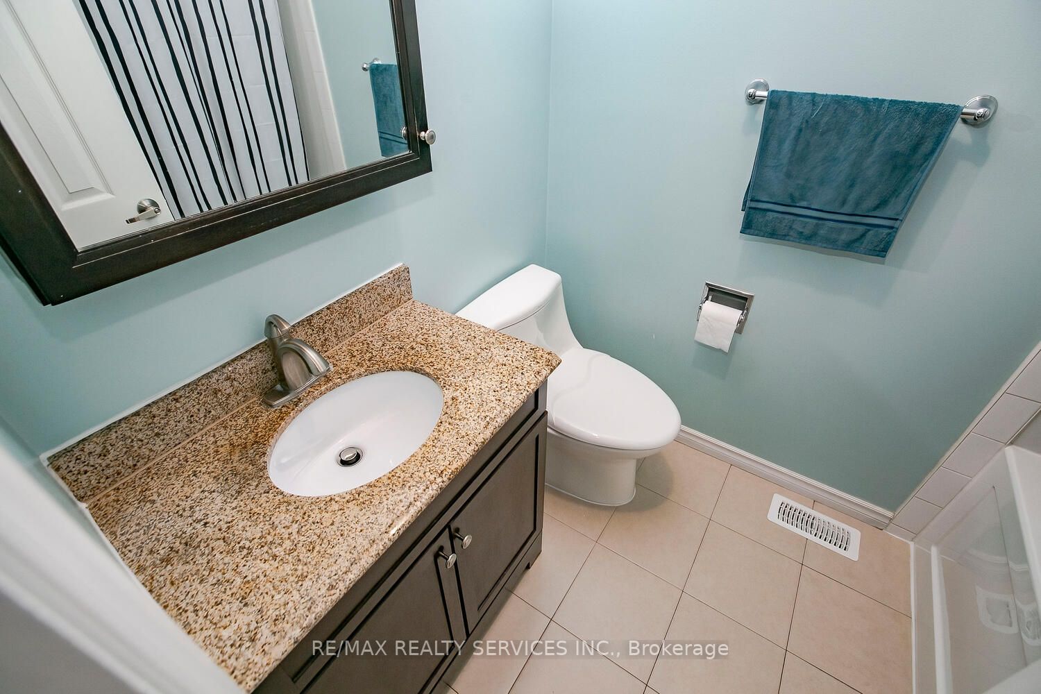 87 Ashton Cres, #87