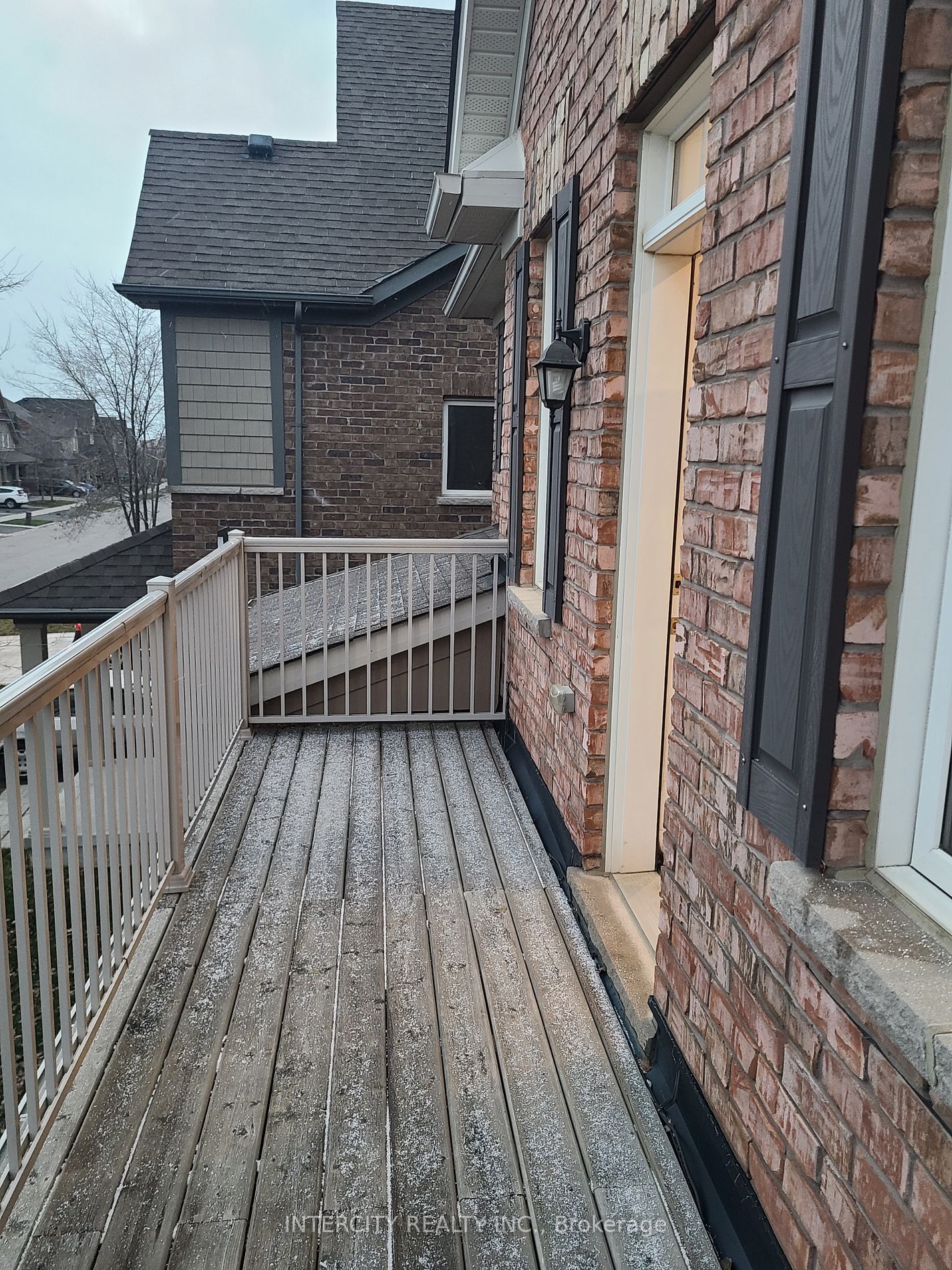 60 Mcechearn Cres