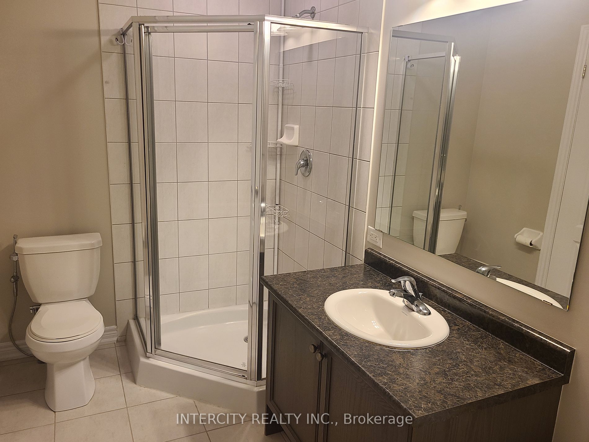 60 Mcechearn Cres