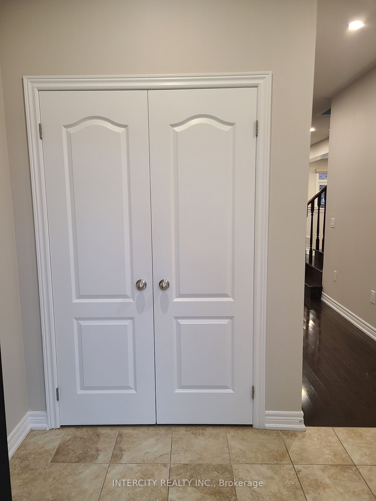 60 Mcechearn Cres