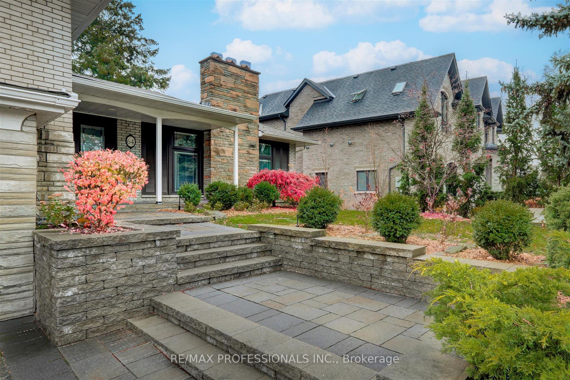 64 Ravensbourne Crescent
