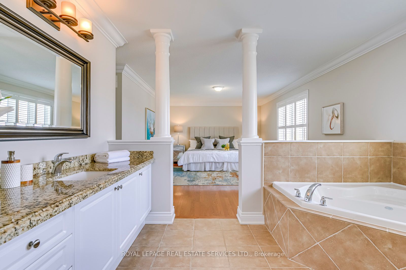 2464 Chaplin Rd